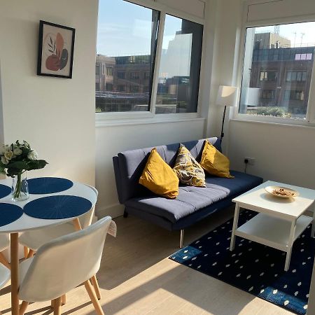 Central Location, Parking, Wi-Fi, Modern Apartment Milton Keynes Eksteriør bilde